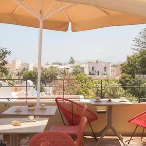 Ξενοδοχείο με διαμερίσματα C, Ρέθυμνο